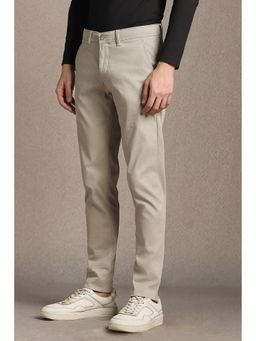 Louis Philippe - Men Beige Solid Flat Front Casual Trousers