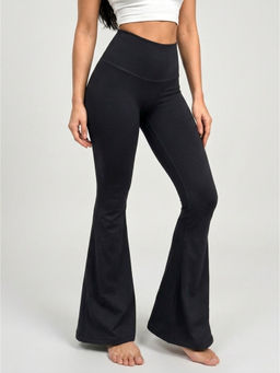 Chelvet - Black Highwaisted Flared Tights