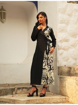 Golden Mirror Fashion - Black Rayon Collar Neck Printed Wrap Dress