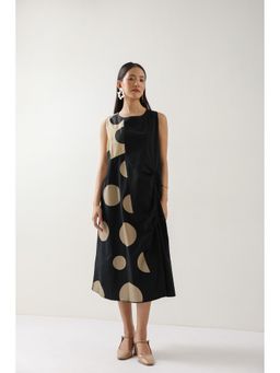 Zari Jaipur - Black Ruched Cotton Geometric Printed A-Line Midi Dress