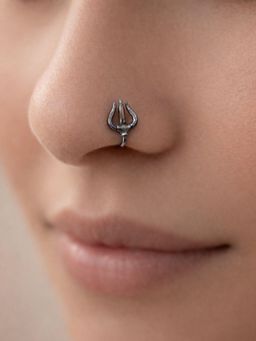 Digital Dress Room - Women Silver Trishul Nose Pin