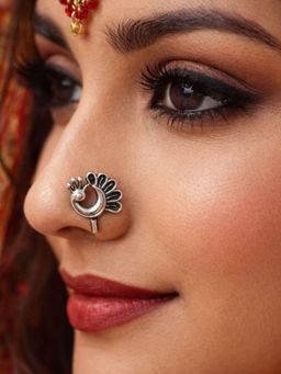 Digital Dress Room - Women Silver Peacock Nose Pin