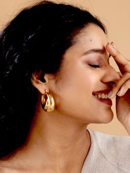 Boldiful - Women Iconic Gold Statement Hoop Earrings