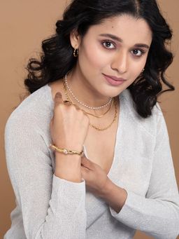 Boldiful - Women Gold Hammered Cuff