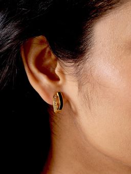 Boldiful - Women Black-White Diva Enamel Stud Earrings