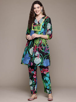 Readiprint - A Line Style Black Co-Ord (Set of 2)