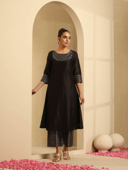 Indy Raaga - Chanderi Brocades Kurta with Pant Black (Set of 2)