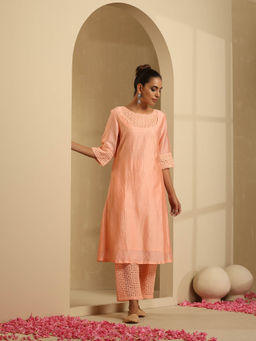 Indy Raaga - Chanderi Embroidered Kurta with Pant Peach (Set of 2)