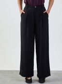 Black color option, Currently selected