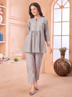 Anubhutee - Womens Ethnic Mauve A Line Kurti & Pant (Set of 2)