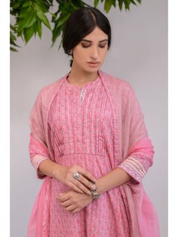 Prakriti Jaipur - Pink Katha Ombre Dupatta