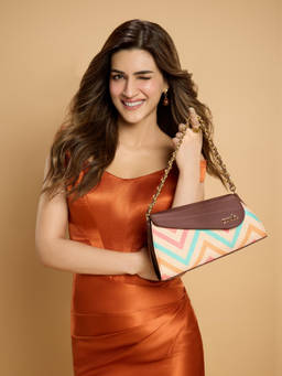 Zouk - Multi-Color Printed Jute Handheld Bag