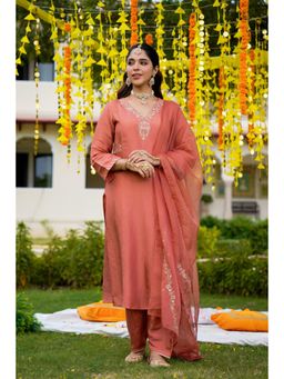 WOOMN - Womens Tissue Embroidered Pink Kurta with Pant and Dupatta