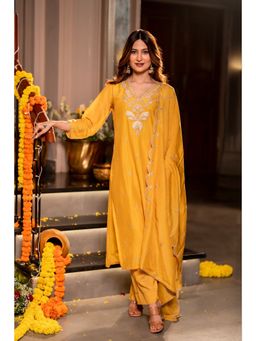 Mahee Jaipur - Womens Chanderi Embroidered Orange Kurta with Pant and Dupatta