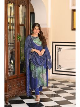 Mahee Jaipur - Womens Muslin Floral Blue Kurta with Pant and Dupatta