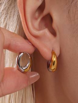 AQUASTREET - Huggie Two Tone 18K Gold Plated Waterproof Anti-Tarnish 15mm Earrings