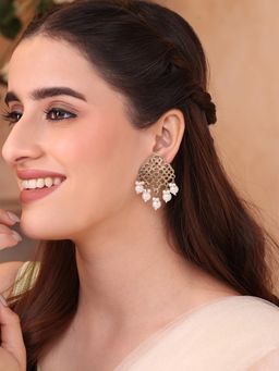 Fida - White Classic Gold Pearl Dangles Earrings