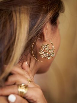 SOUL WORKS - Gold Floral Twist Brass Hoops