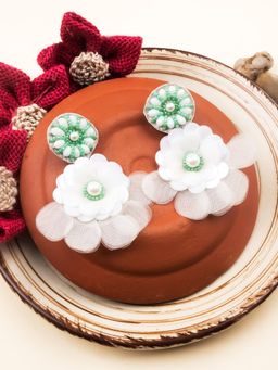 STILEADDA - Handmade Green Flower Pearl Earrings