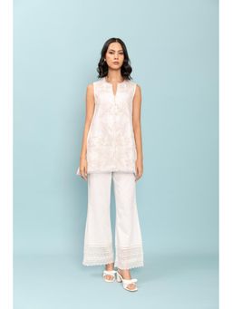 LABEL NAARITI - Ivory Sabr Embroidered Co-Ord Set