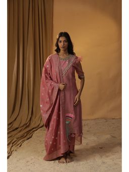 Arpita Sulakshana - Canyon Rose Bell Flower Pink Handpainted Suit (Set of 3)