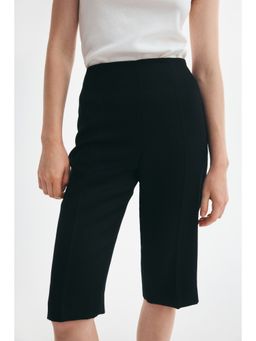 H&M - Women Black Tailored Capri Trousers