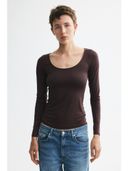 Brown color option