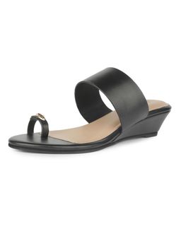 Bata - Womens Toe Ring Wedge Heel Sandals - Black