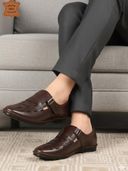 Brown color option, Currently selected