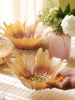 Pure Home + Living - Gold Papatya Flower Platter - Medium
