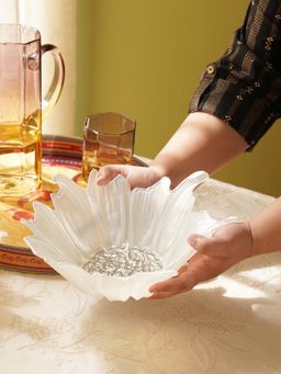 Pure Home + Living - White Pearl Finish Papatya Flower Platter
