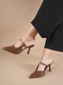 Brown color option, Currently selected