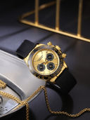 Gold color option, Currently selected