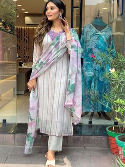 BLACK SCISSOR - White Tebby Silk Stripes Patch Kurta with Bottom and Dupatta (Set of 3)