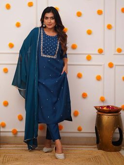 BLACK SCISSOR - Teal Rayon Floral Kurta with Bottom and Dupatta (Set of 3)