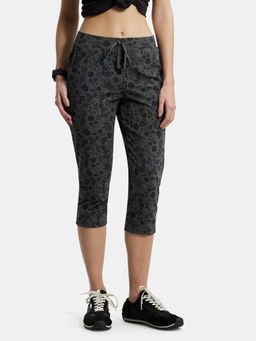 Jockey - 1300 Women Super Combed Cotton Elastane Printed Capri - Charcoal