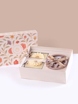 DOFT - Scented Memories Candle Gift (Set Of 3)