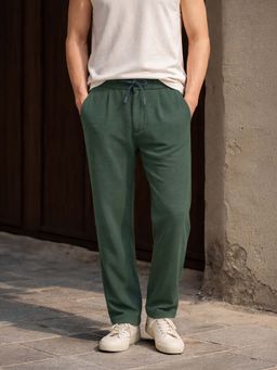 The Indian Garage Co - Men's Loose Fit Textured Mid-Rise Trackpant