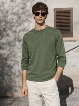 The Indian Garage Co - Men's Green Textured Oversized Fit T-Shirt