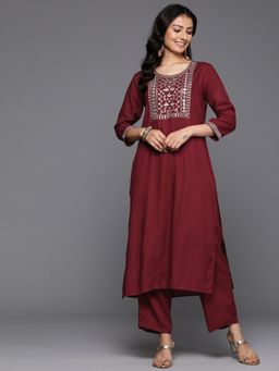Varanga - Women Maroon Kurta With Pant (Set of 2)