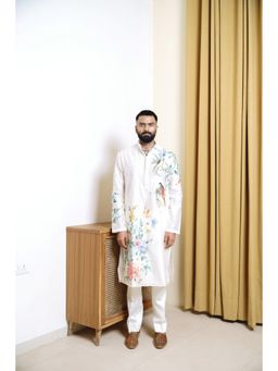 WABI SABI by Anshum-Ritesh - Ferns and Feathers White Kurta with Pant