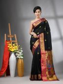 Black color option, Sold out, Currently selected