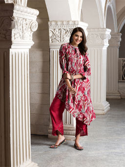 ISHIN - Red Floral Printed Kurta with Pant (Set of 2)