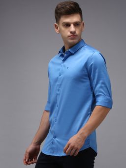 SHOWOFF - Men Blue Collar Neck Solid Comfort Fit Shirt