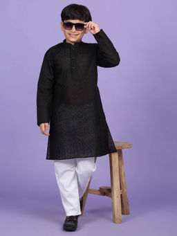 Kraft India - Cotton Blend Embroidered Chikankari Black Kurta