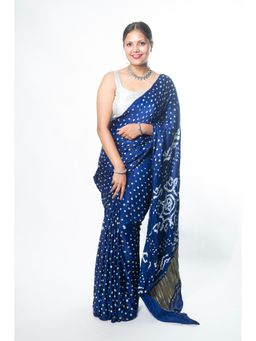 Biyahuti - Women Blue Printed Modal Saree with Unstitched Blouse
