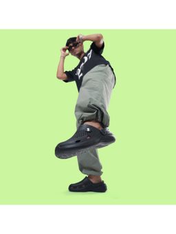 SOLETHREADS - Men Black Solid Clogs Plush