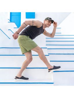 SOLETHREADS - Dough Black Solid Men Clogs