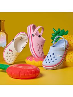 SOLETHREADS - Treat Solid Blue Women Clogs