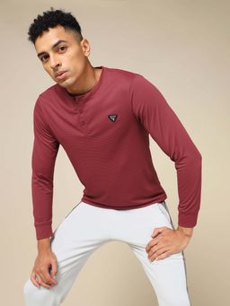 Technosport - Men Self Design Slim Fit Henley Neck Sports T-Shirt With Matpiq
